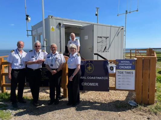 NCI Cromer team at lookout