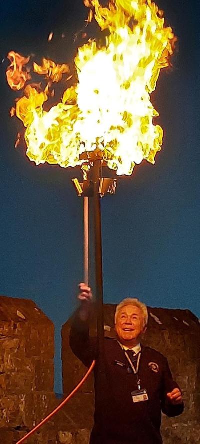 Lighting the Platinum Jubilee Beacon