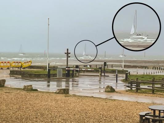 Yacht aground at Beaulieu River entrance 