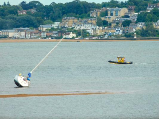 Yacht aground on Lepe Spit